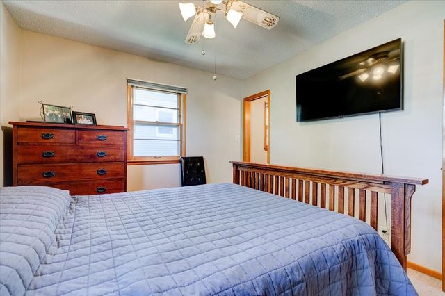 3315 E 25th Street, Des Moines, IA 50317