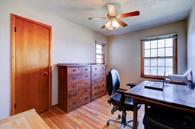 3315 E 25th Street, Des Moines, IA 50317