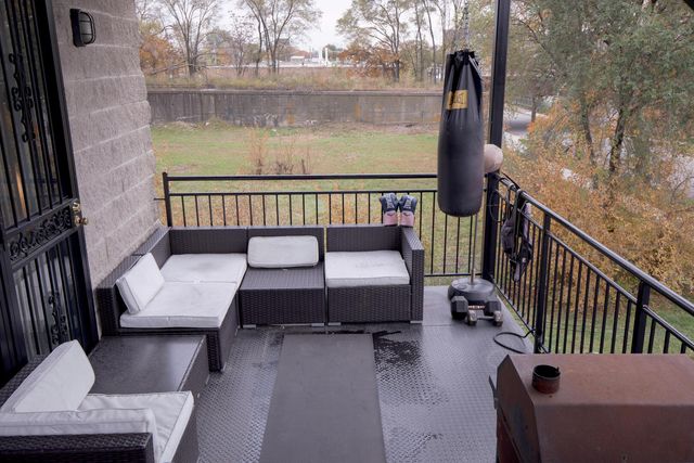 3938 S Wells Street 2, Chicago, IL 60609