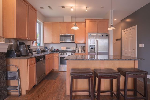 3938 S Wells Street 2, Chicago, IL 60609