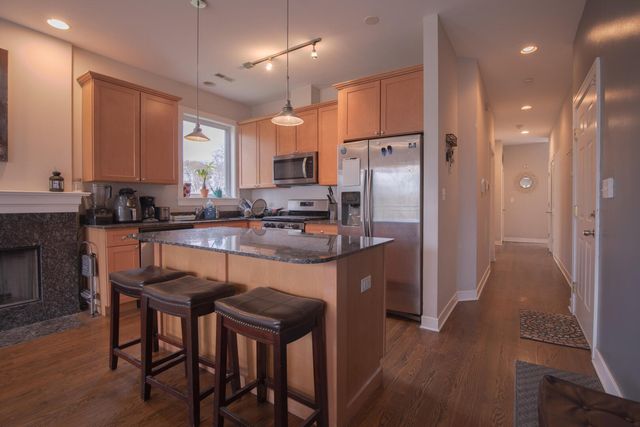 3938 S Wells Street 2, Chicago, IL 60609