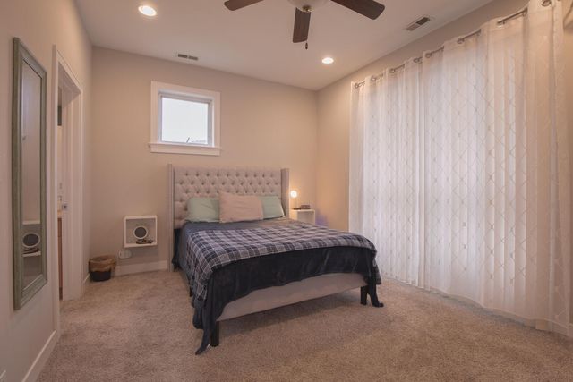 3938 S Wells Street 2, Chicago, IL 60609
