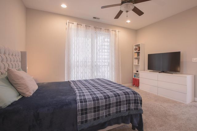 3938 S Wells Street 2, Chicago, IL 60609