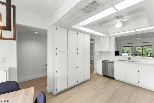 700 Misty Pines CIR 204, Naples, FL 34105