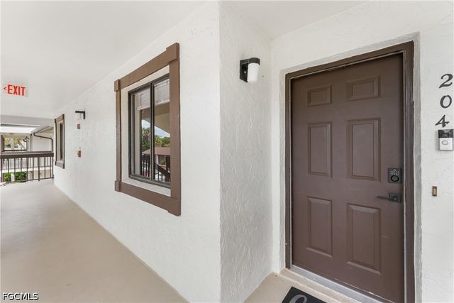 700 Misty Pines CIR 204, Naples, FL 34105