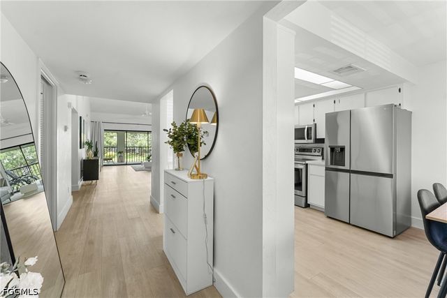 700 Misty Pines CIR 204, Naples, FL 34105