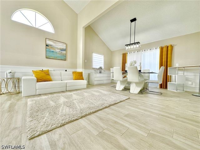 3639 Kent DR, Naples, FL 34112