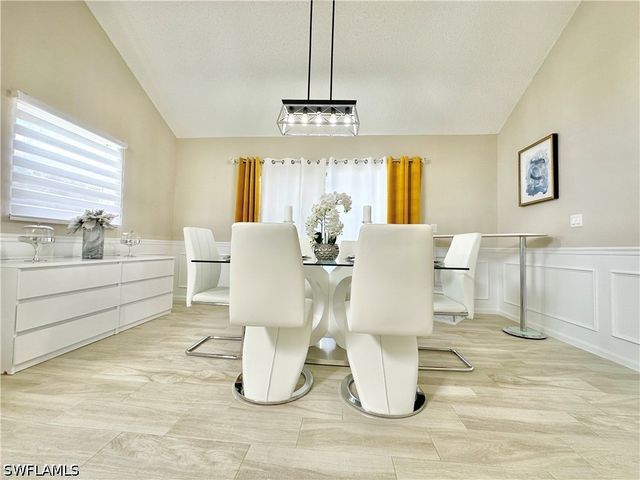 3639 Kent DR, Naples, FL 34112