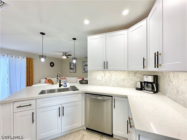 3639 Kent DR, Naples, FL 34112