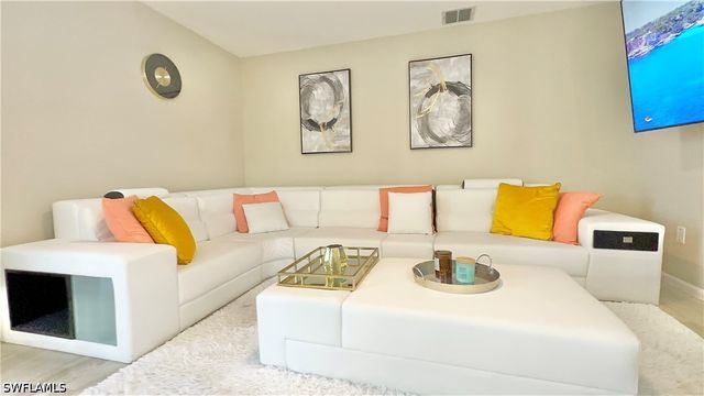 3639 Kent DR, Naples, FL 34112