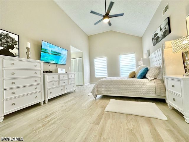 3639 Kent DR, Naples, FL 34112