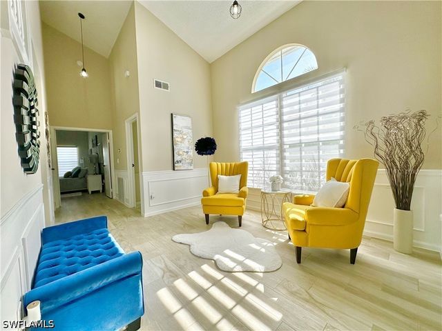 3639 Kent DR, Naples, FL 34112