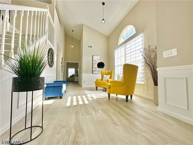 3639 Kent DR, Naples, FL 34112