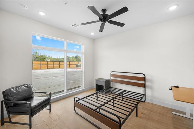 2539 East Villa Maria Road 1301, Bryan, TX 77802