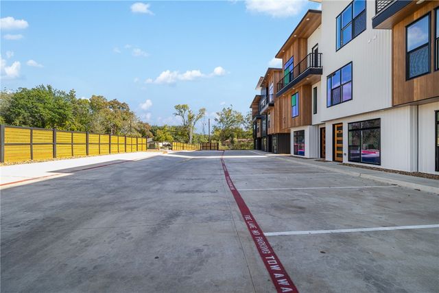 2539 East Villa Maria Road 1301, Bryan, TX 77802