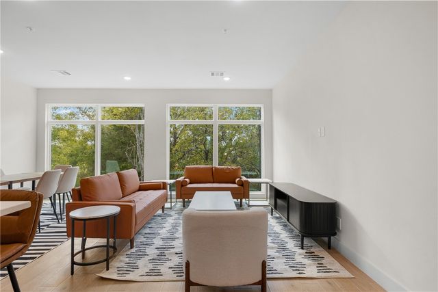 2539 East Villa Maria Road 1301, Bryan, TX 77802