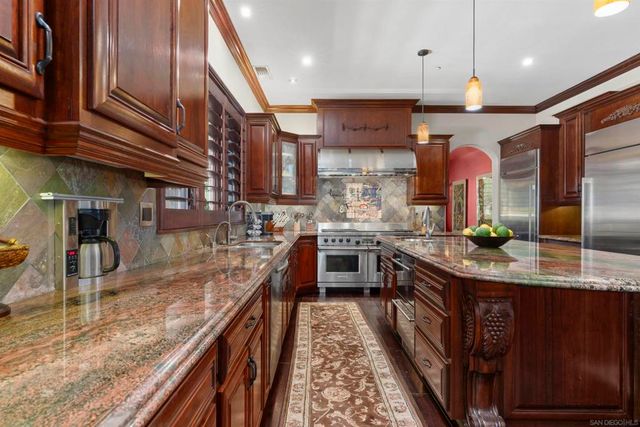 2882 Conestoga Circle, Alpine, CA 91901