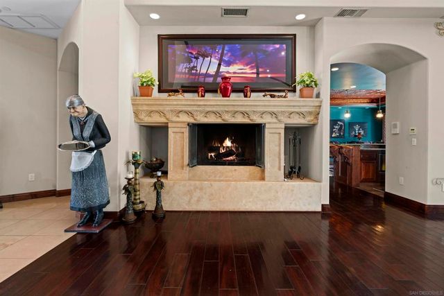 2882 Conestoga Circle, Alpine, CA 91901