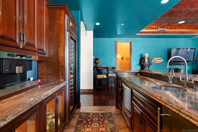 2882 Conestoga Circle, Alpine, CA 91901