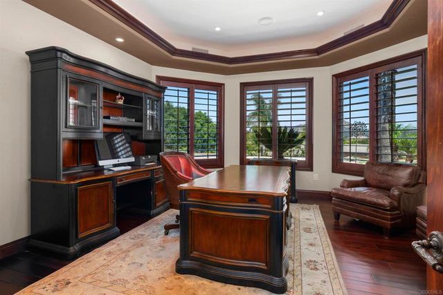 2882 Conestoga Circle, Alpine, CA 91901