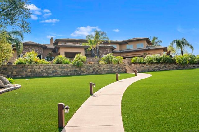 2882 Conestoga Circle, Alpine, CA 91901