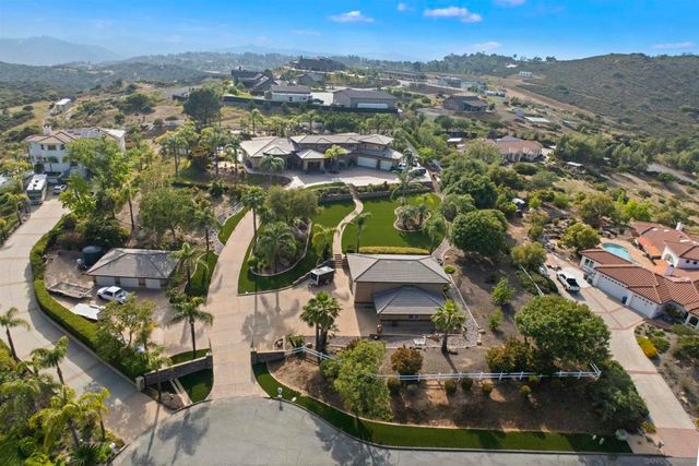 2882 Conestoga Circle, Alpine, CA 91901