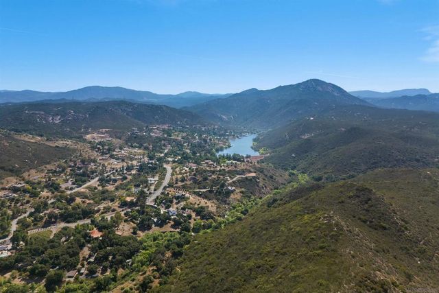 2882 Conestoga Circle, Alpine, CA 91901