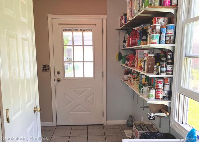 9455 Andersonville Road, Springfield Charter Township, MI 48346