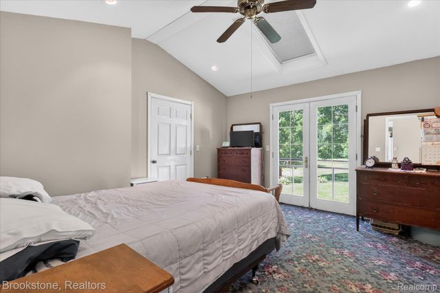 9455 Andersonville Road, Springfield Charter Township, MI 48346