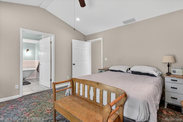 9455 Andersonville Road, Springfield Charter Township, MI 48346