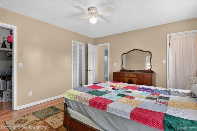 9455 Andersonville Road, Springfield Charter Township, MI 48346