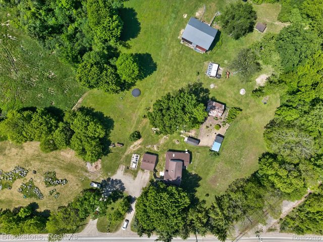 9455 Andersonville Road, Springfield Charter Township, MI 48346
