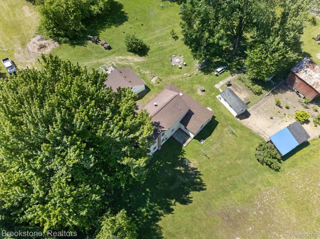9455 Andersonville Road, Springfield Charter Township, MI 48346