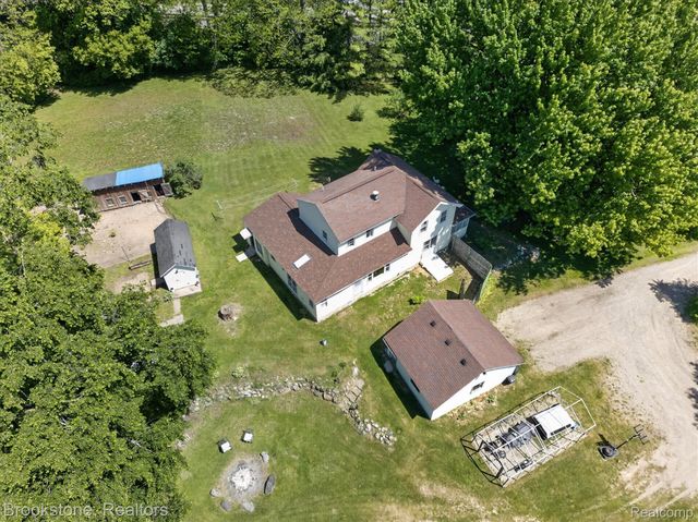 9455 Andersonville Road, Springfield Charter Township, MI 48346