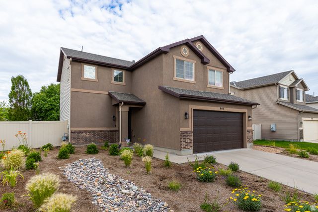 949 N FOX HOLLOW DR, North Salt Lake, UT 84054