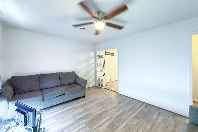 1926 38th Street, Lubbock, TX 79412