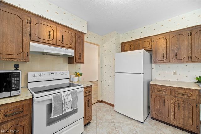 6308 Night Vista Drive, Parma, OH 44129