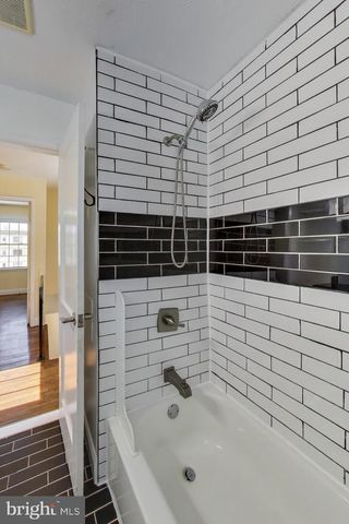 6904 RIGGS RD, Hyattsville, MD 20783