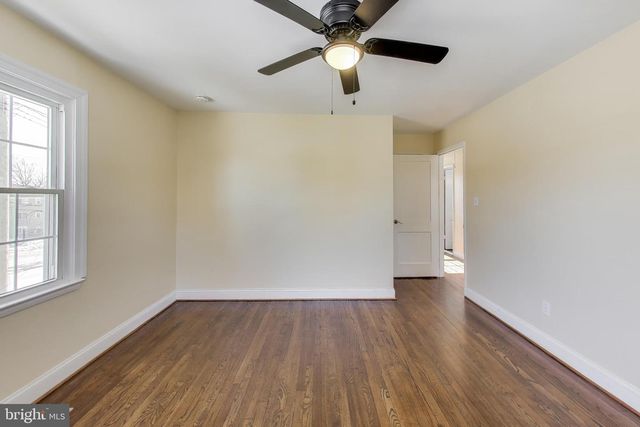 6904 RIGGS RD, Hyattsville, MD 20783