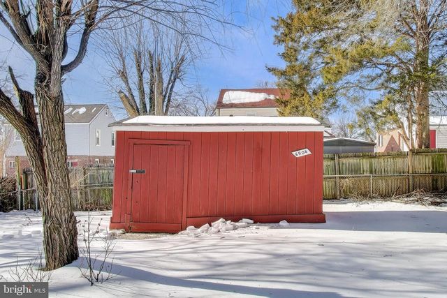 6904 RIGGS RD, Hyattsville, MD 20783