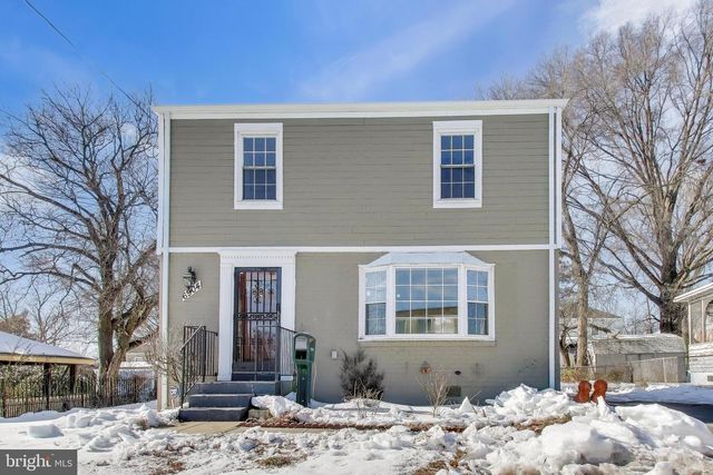 6904 RIGGS RD, Hyattsville, MD 20783