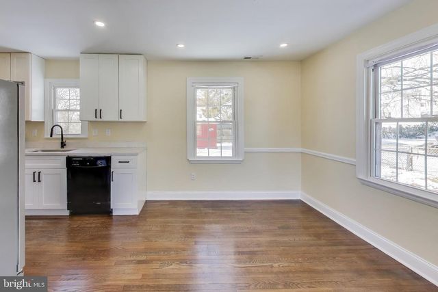 6904 RIGGS RD, Hyattsville, MD 20783