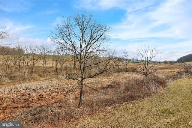 261 SITTLER VALLEY RD, Kutztown, PA 19530