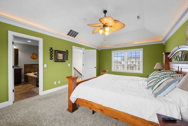 4220 E 48TH Street, Davenport, IA 52807