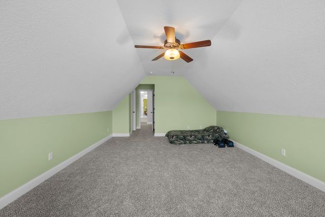 4220 E 48TH Street, Davenport, IA 52807