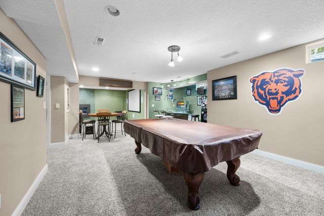 4220 E 48TH Street, Davenport, IA 52807