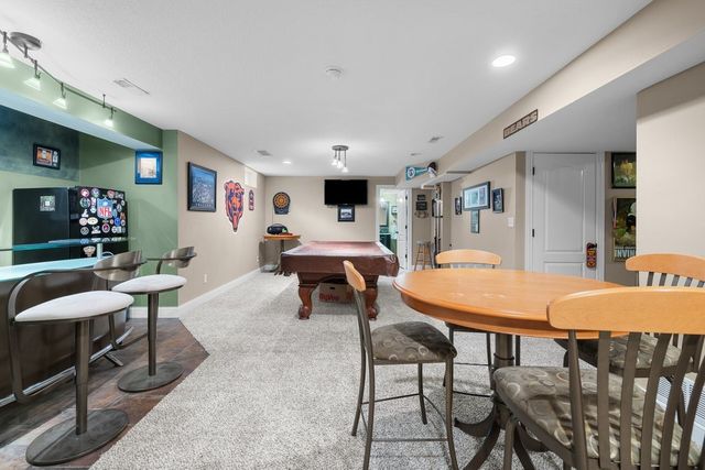 4220 E 48TH Street, Davenport, IA 52807