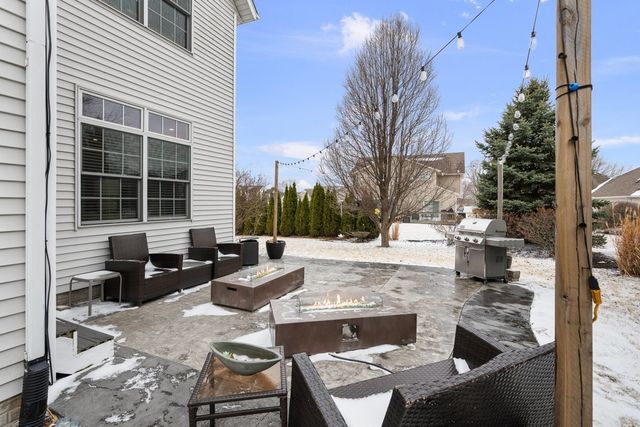 4220 E 48TH Street, Davenport, IA 52807