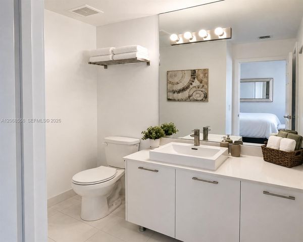151 SE 1st Street 2406, Miami, FL 33131