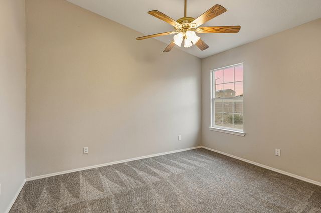 2287 Stallion Street SW, Los Lunas, NM 87031